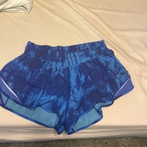 Limited Edition Lululemon Game Day Hotty Hot 2.5s